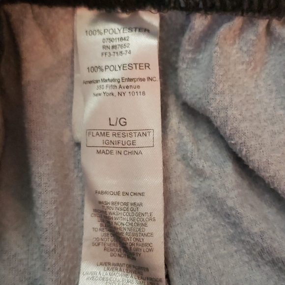 Sweatshirt & Fleece pants - Picture 3 of 3